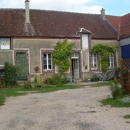 Bed and Breakfast Ferme De L'Art Rural Et Populaire Maillot Esterno foto